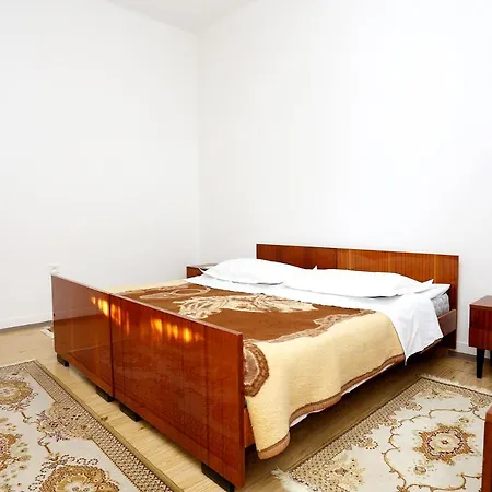 Apartments With A Parking Space Sumpetar, Omis - 951 Apartment