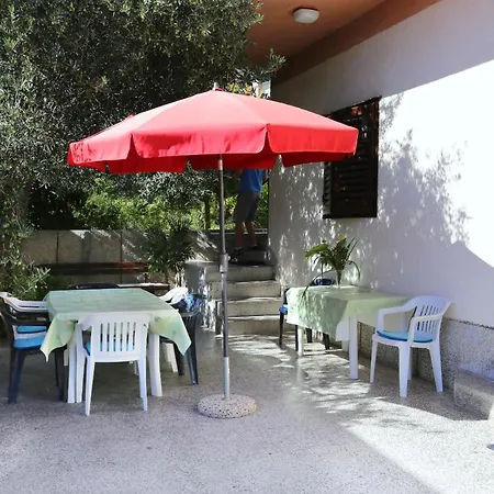 Apartments With A Parking Space Sumpetar, Omis - 951 Sumpetar