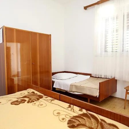 Apartments With Parking Space Sumpetar, Omis - 951