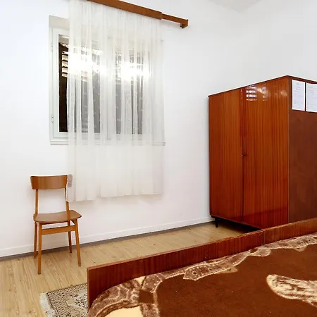 Apartments With Parking Space Sumpetar, Omis - 951 Apartment